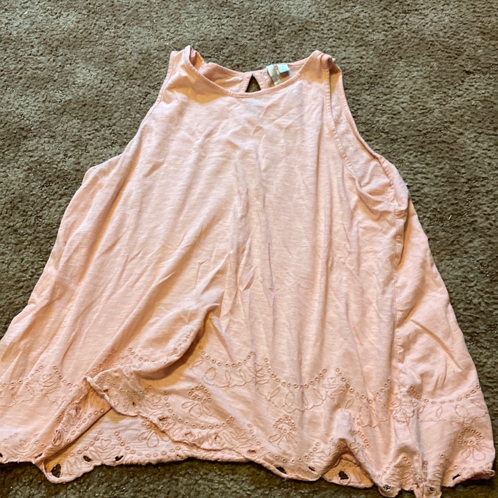 Lauren Conrad salmon tank